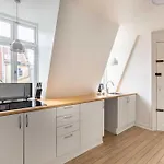Appartement Rustic & Cozy 2br In Heart Of Cph By Stroget