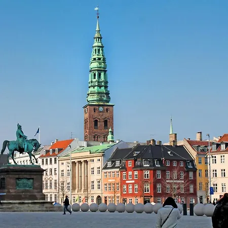 Apartment Rustic & Cozy 2br In Heart Of Cph By Stroget
