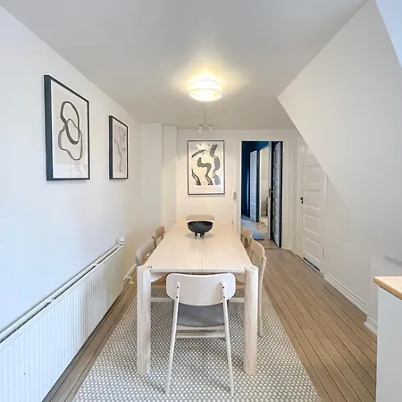 Rustic & Cozy 2br In Heart Of Cph By Stroget * Copenhagen
