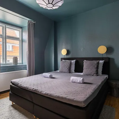 Rustic & Cozy 2br In Heart Of Cph By Stroget Copenhagen