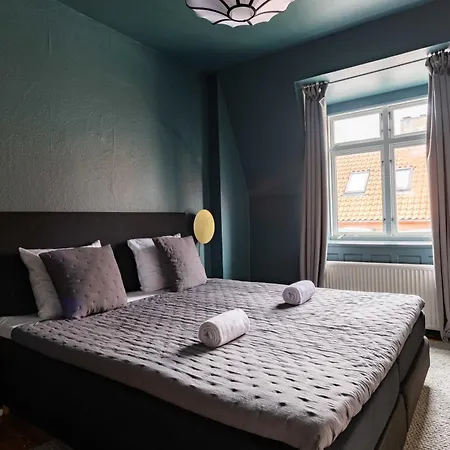 Rustic & Cozy 2br In Heart Of Cph By Stroget *