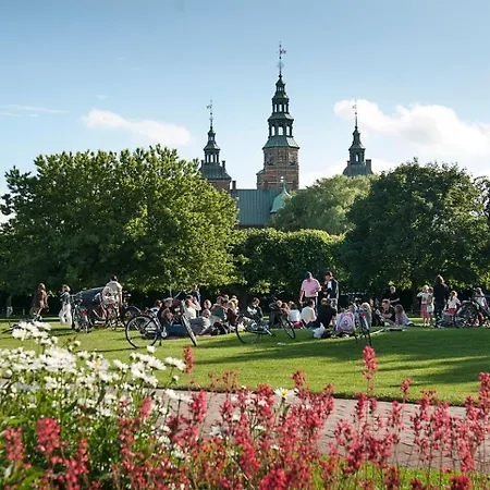 Rustic & Cozy 2br In Heart Of Cph By Stroget *